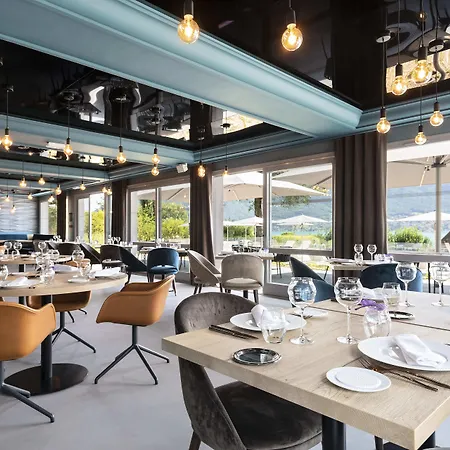 Hotel Black Bass 5*