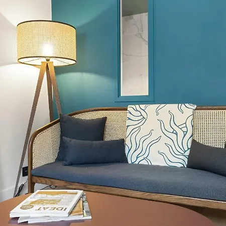 Black Bass מלון 5*